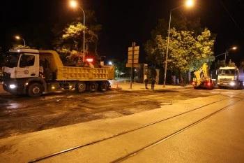 ÖĞRETMENLER BULVARI’NDA GECE MESAİSİ