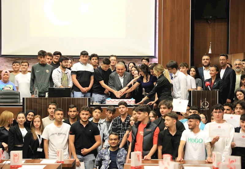 Stajyer öğrencilere anlamlı veda