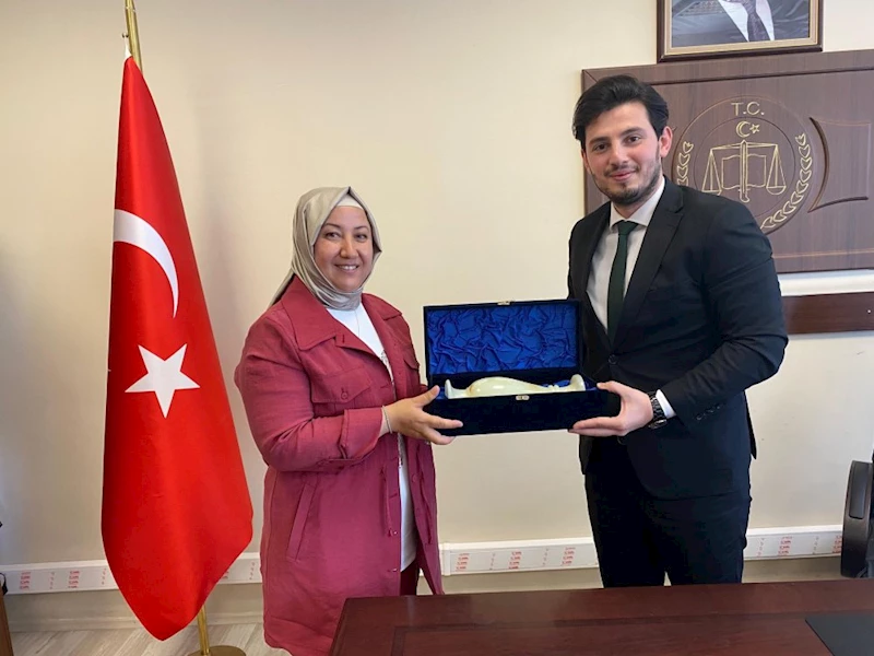 Başkan Seyhan Kılınçarslan, Tayini Çıkan Cumhuriyet Savcısı Muhammet Berat Demirel’i Ziyaret Etti