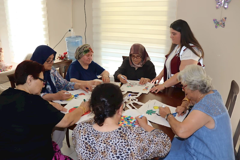 İZMİT BELEDİYESİ ASIRLIK ÇINAR EVLERİ BÜYÜKLERİMİZİ BEKLİYOR!