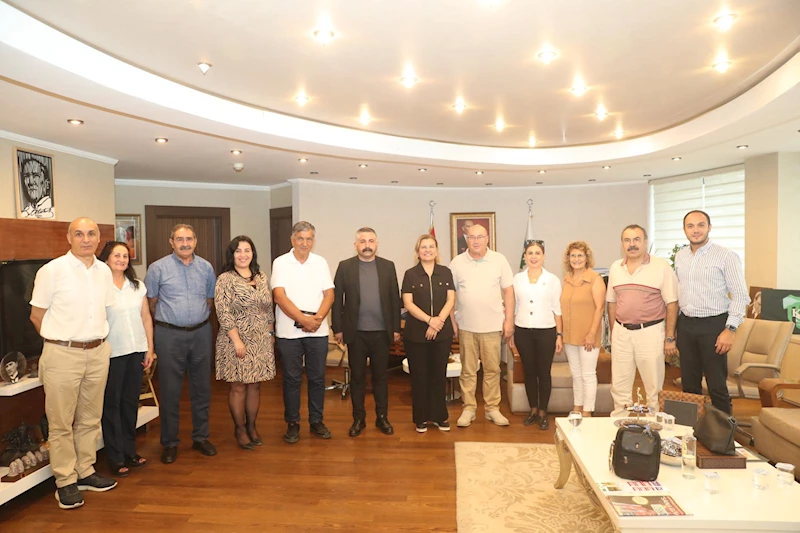 FATMA BAŞKAN’A FAHRİ KARSLILIK BERATI