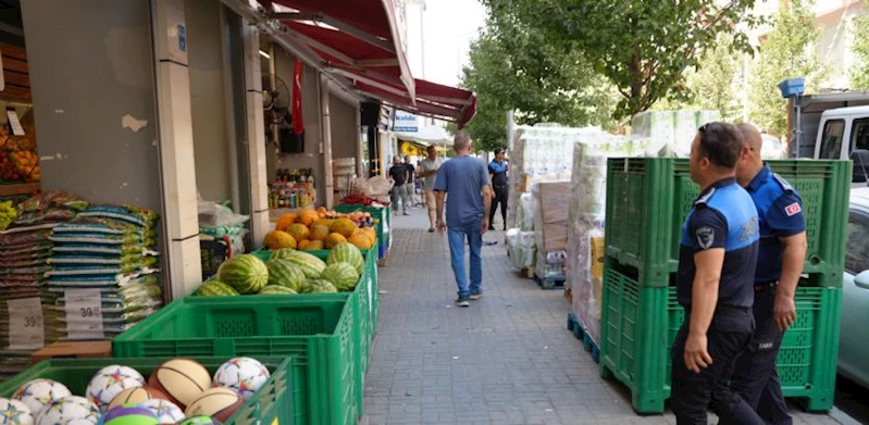 Zabıtadan Kaldırım ve Yol İşgaline Taviz Yok