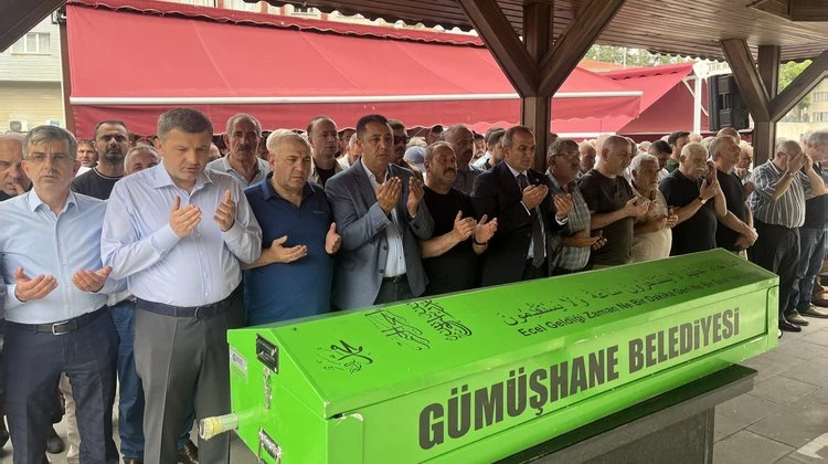 BAŞKANIMIZ, KARŞIYAKA MAHALLESİ SAKİNLERİNDEN ALİ KOCAGÖZ’Ü EDEBİYETE UĞURLADI