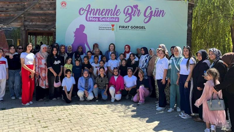 Anne ve Kızlar Doğada Buluştu; Eğlence ve Sevgi Dolu Bir Gün