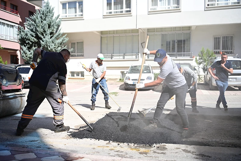 Mamak’ta Yol Yenileme Çalışmaları Devam Ediyor