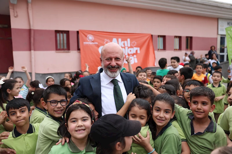 BAŞKAN ÇOLAKBAYRAKDAR: “EVLATLARIMIZI MUTLU ETMEK İÇİN ÇALIŞIYORUZ”