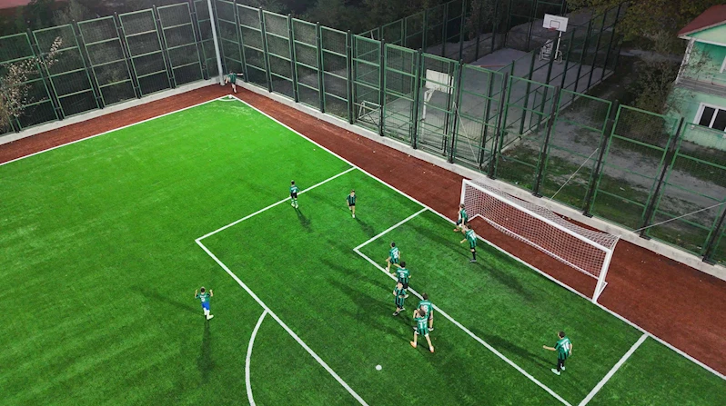 Gençler için yeni spor alanı: Sapanca Akçay’ın futbol tesisine yeni yüz