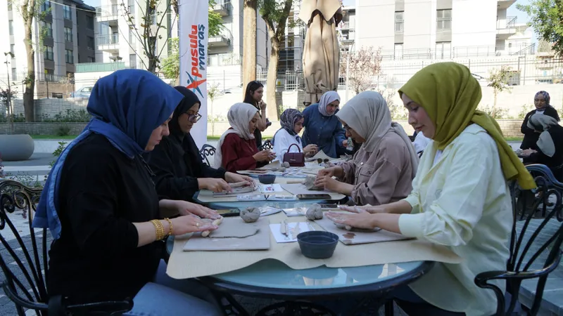 Pusula Maraş’tan Gençlere Sanat Molası; Seramik Workshop