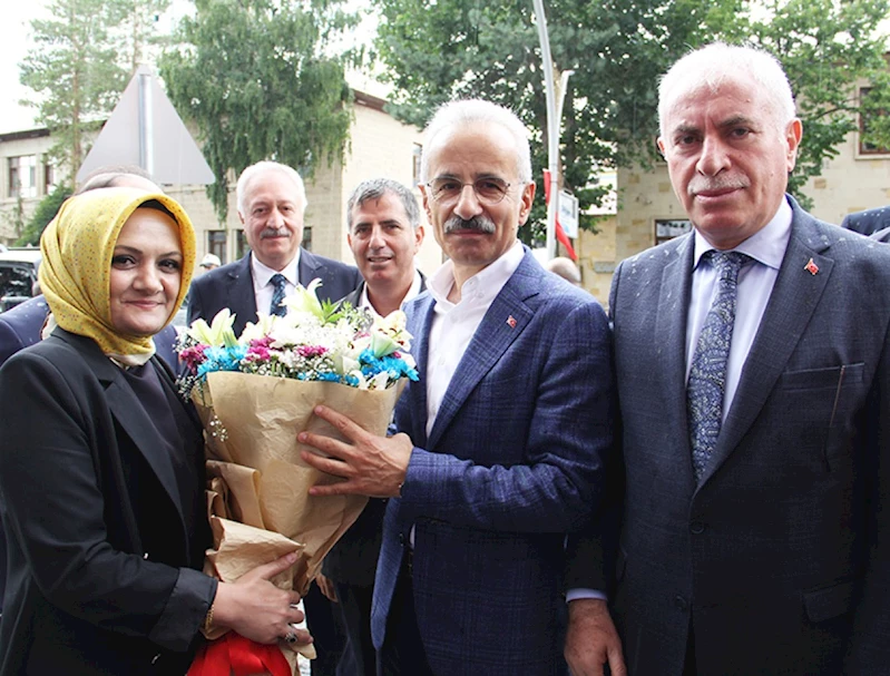 ULAŞTIRMA VE ALTYAPI BAKANI URALOĞLU BAYBURT’TA