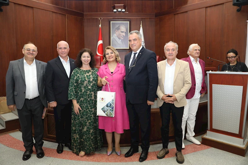 FATMA BAŞKAN IGF ÜYELERİYLE BULUŞTU  “SADECE BİR FESTİVAL DEĞİL KARDEŞLİĞİN GELİŞTİĞİ BİR ŞÖLEN”